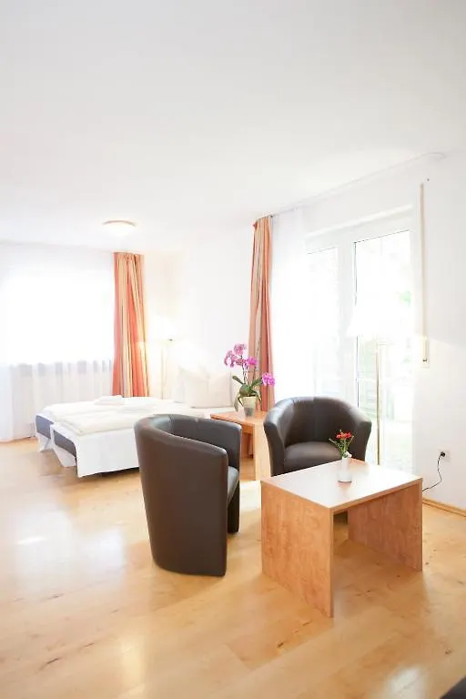 Hotelpension Zum Gockl Allershausen Germany